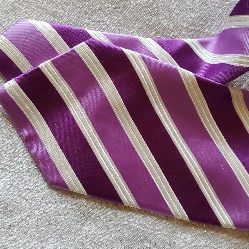Stafford purple/white striped silk neck tie